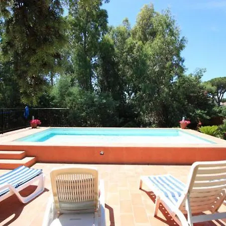 Sleeps 6 Pool Villa