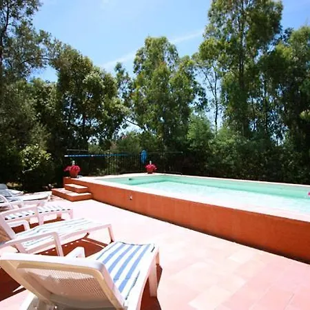 Sleeps 6 Pool *